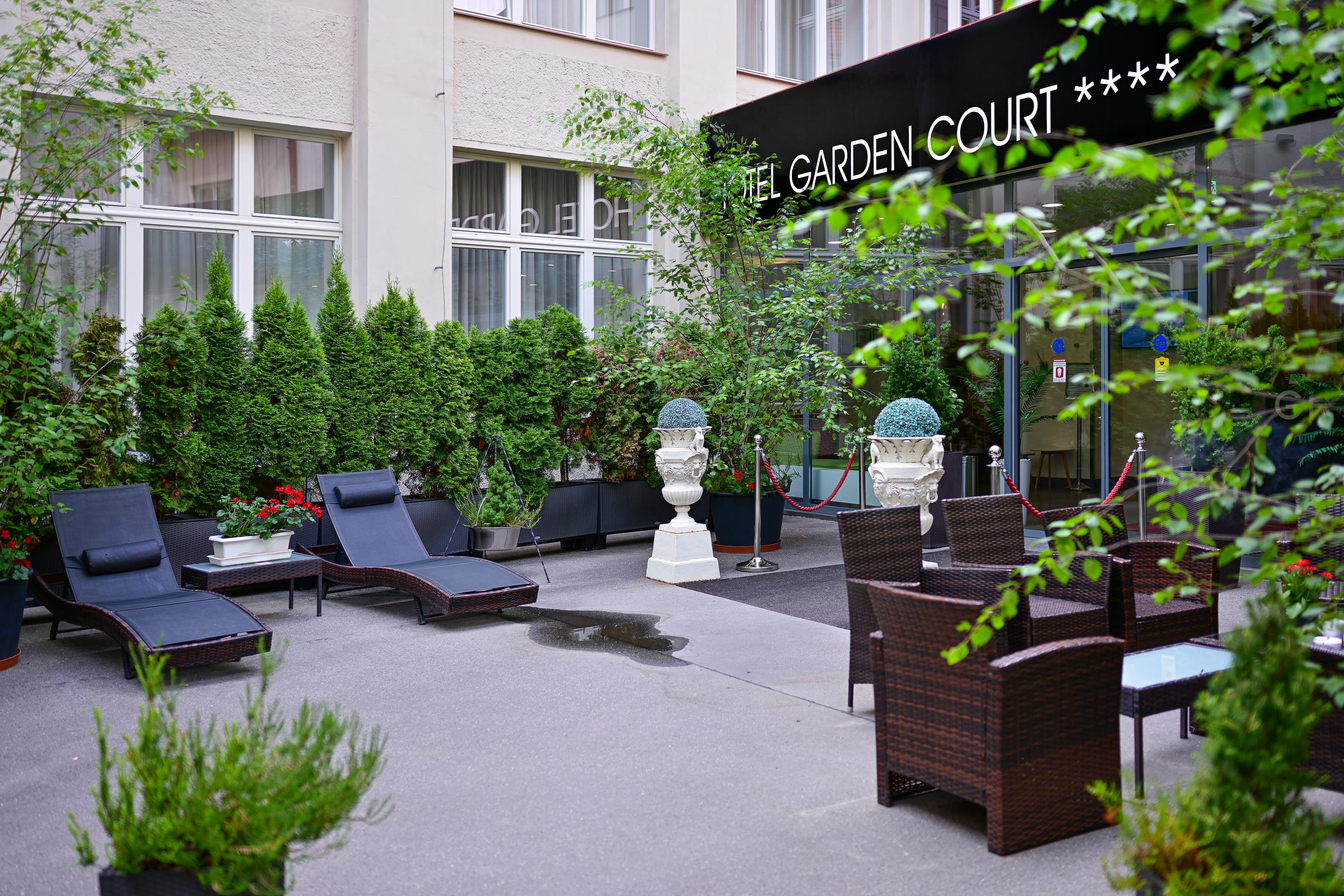 Hotel Garden Court Praag Buitenkant foto